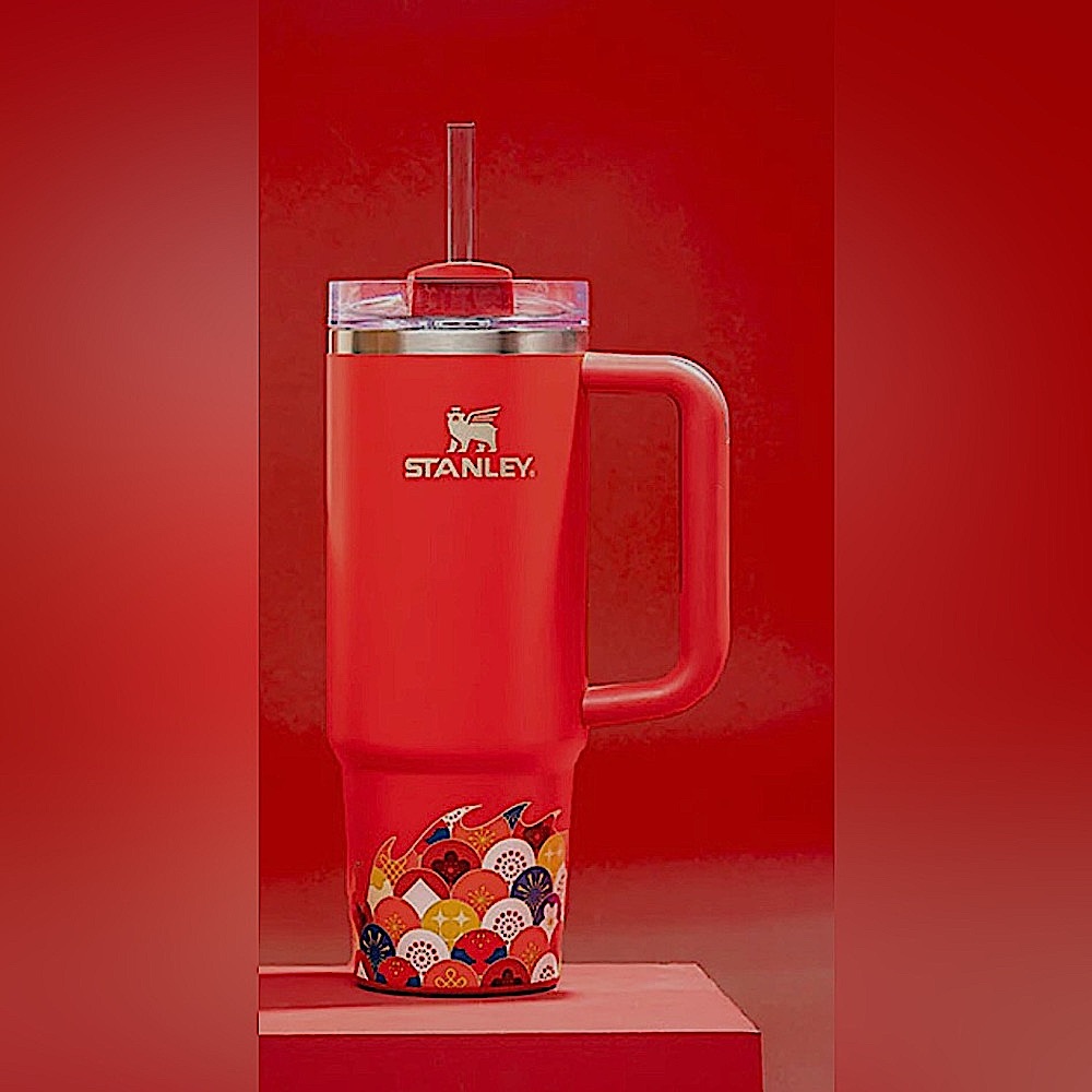*LIMITED* ♥️STANLEY LUNAR ☕️new year 30 oz, color red dragon!!!♥️🐲🐉